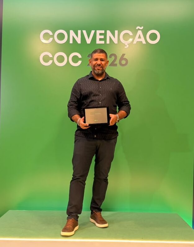 Colégio Delos recebe prêmio de Escola Destaque no ENEM 2025 e se consolida como referência em excelência acadêmica em Goiânia e Aparecida